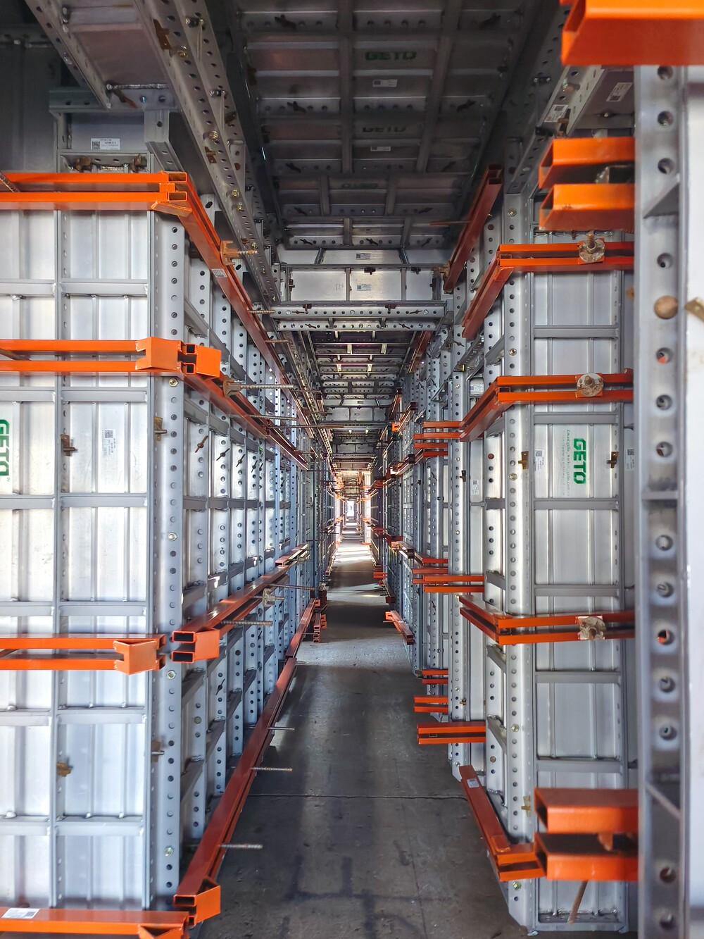 Reusable aluminum formwork